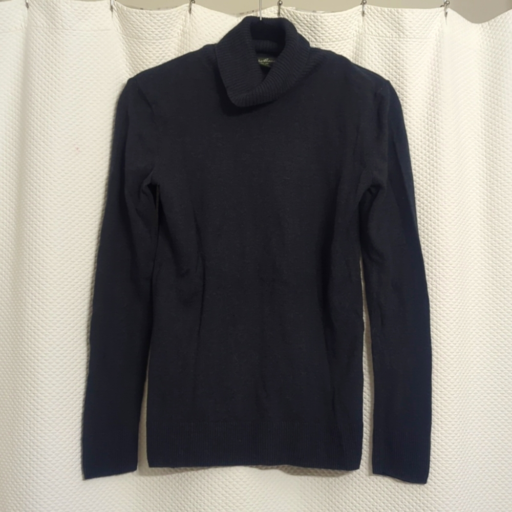 Eddie Bauer grey turtle neck sweater
